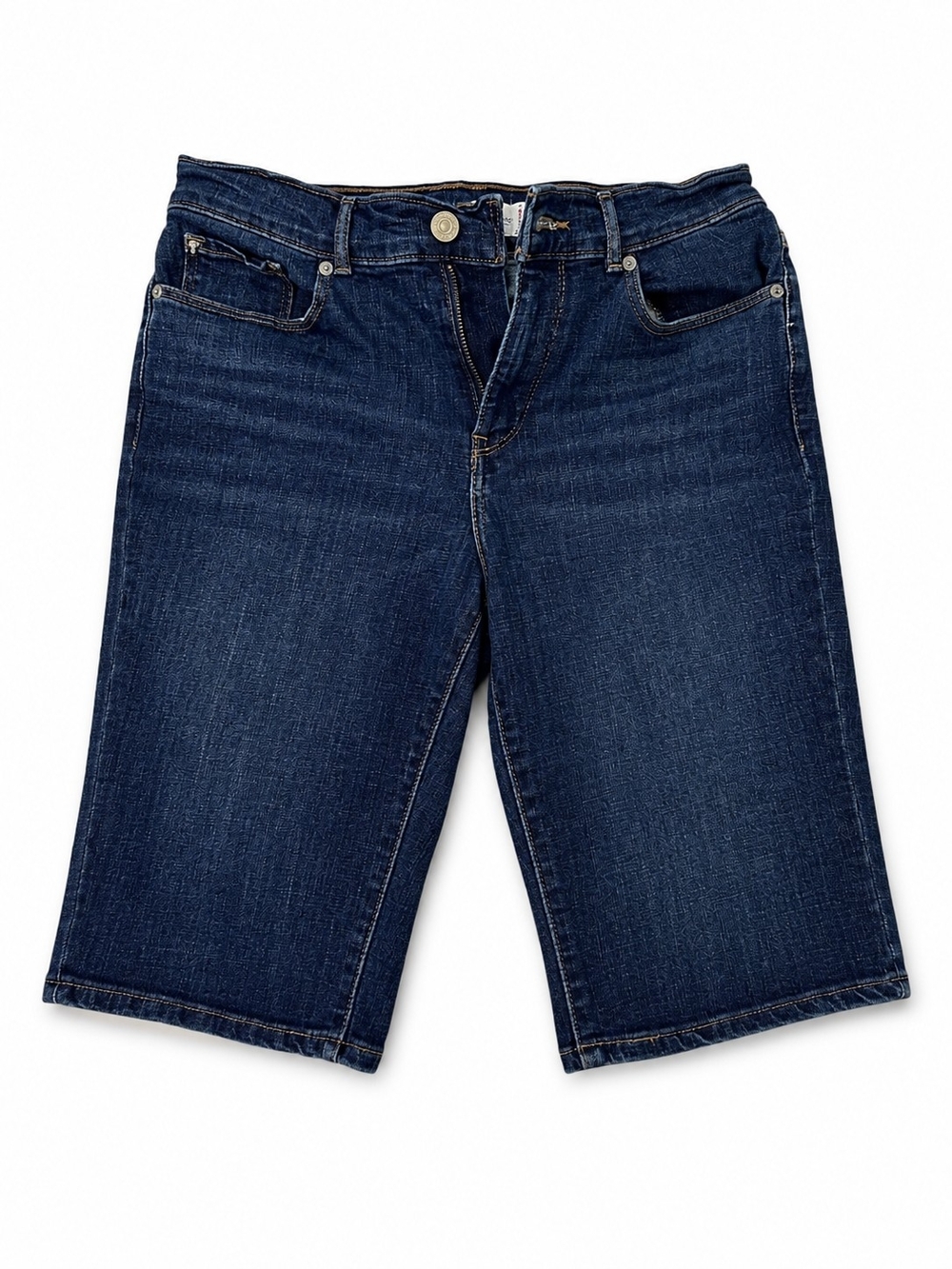 Classic Levis Denim Bermuda Shorts – Size 28
